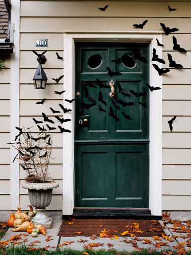 clx-outdoor-decorations-bat-front-door-l