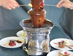 Un toque delicioso en una fiesta: las fuentes de chocolate