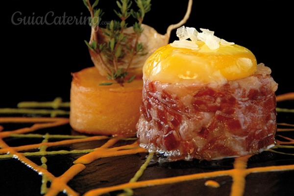 Hamburguesa de jamón. Foto de Moraima Catering.