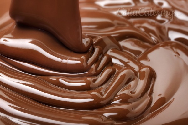 Gracias a unas manos chocolateras expertas y a mucha paciencia se pueden conseguir verdaderas obras de arte elaboradas únicamente con chocolate.