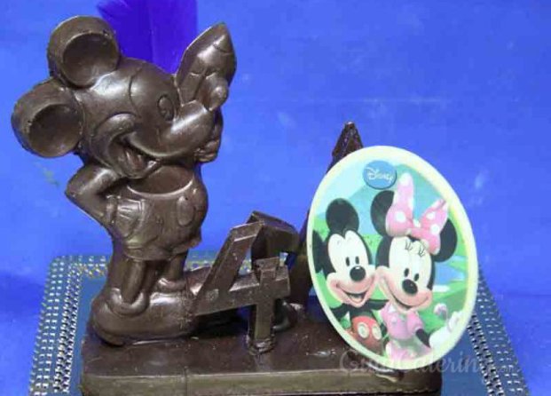 El mundo Disney, tan dulce y tierno como siempre en esta mona de chocolate
