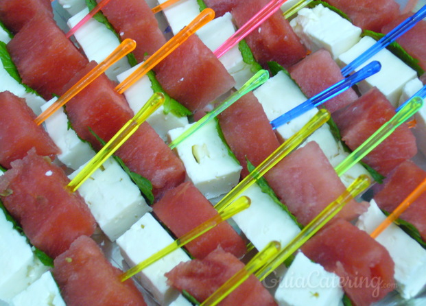 Pinchos de fruta