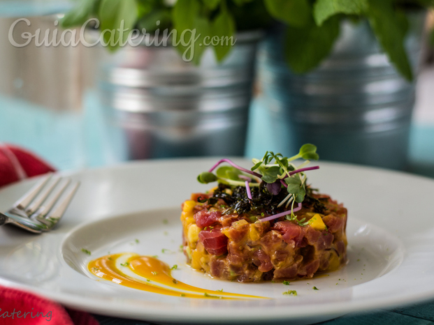 Tartar de atún con mango de Mara Catering