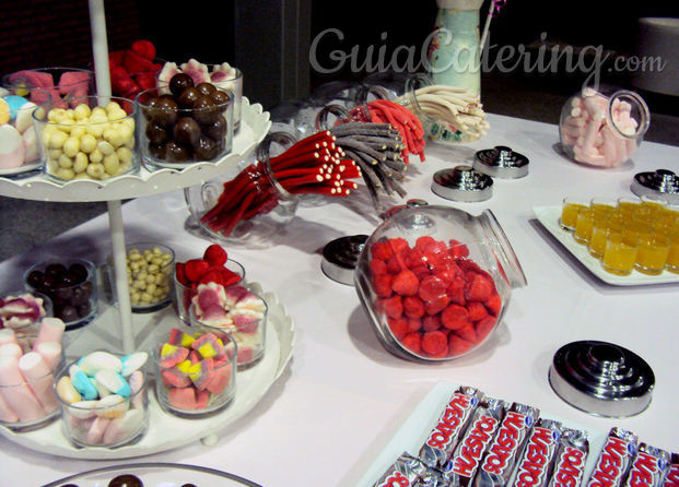 Buffet de gominolas y chocolate