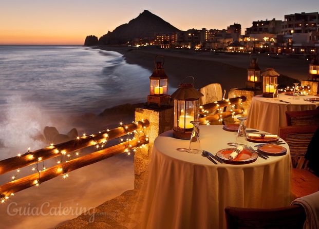 Cena en la playa