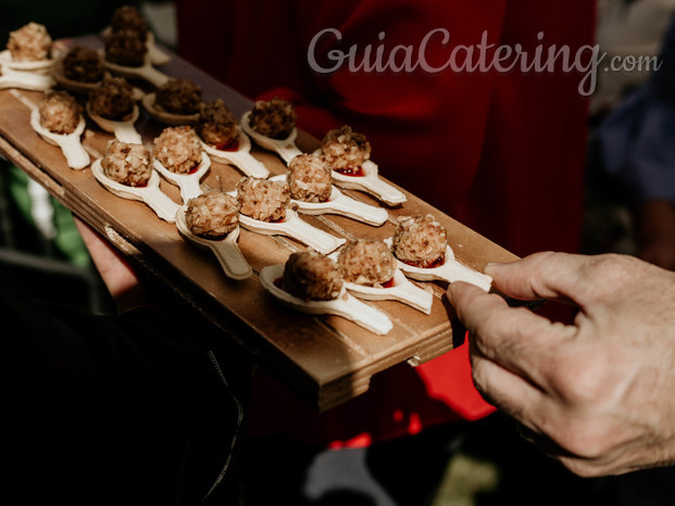 Esferita de foie con almendra crujiente 