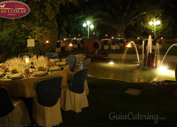 Cena en el jardín