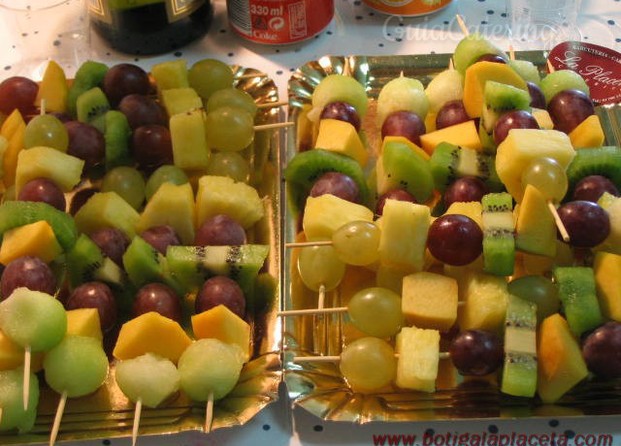 Brochetas de frutas