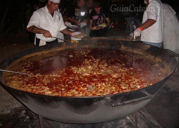 GUISADOS MULTITUDINARIOS