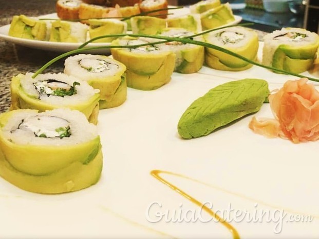 Ebi Avocado Roll