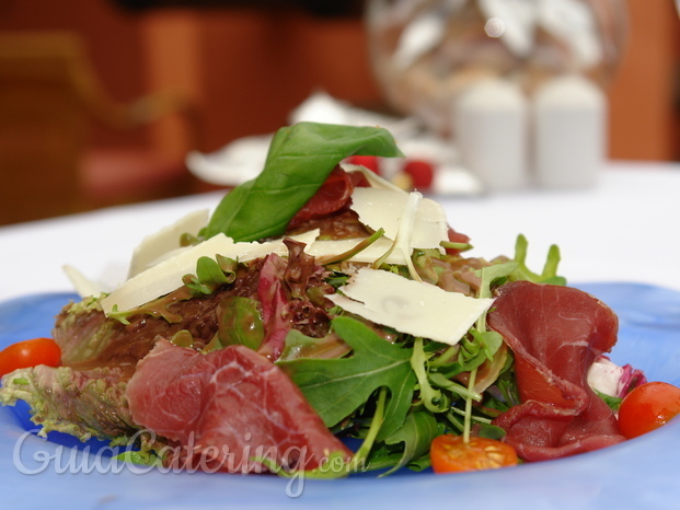 Copy of ENSALADA BRESAOLA.JPG