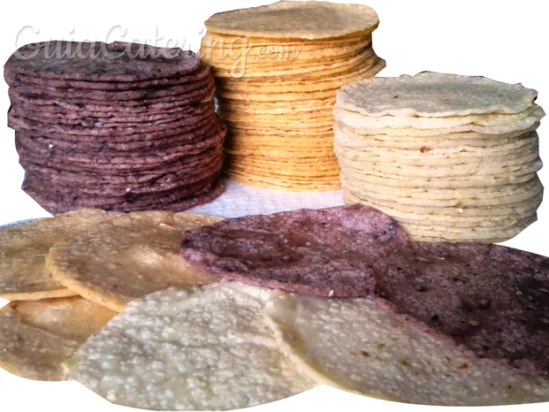 Tortillas de maíz integral, hechas a mano.