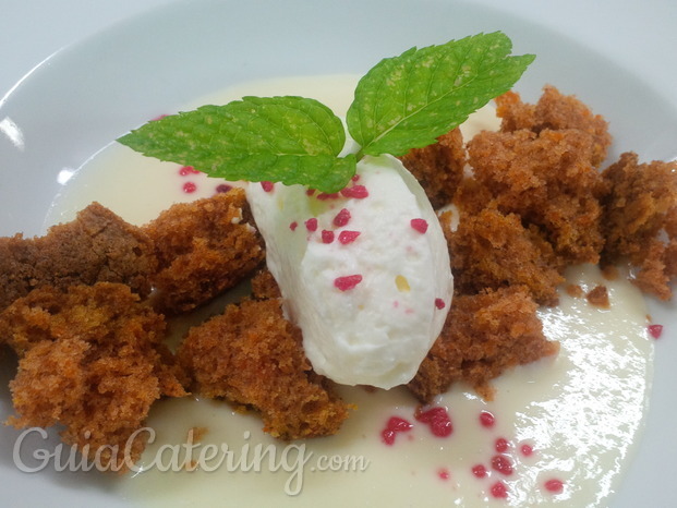 Carrotcake sobre crema de vainilla y nube de mascarpone