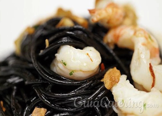 Pasta negra con sabor a mar