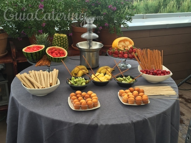 Fuentes de chocolate con frutas para eventos 