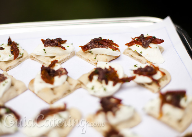 Canapé mozarella