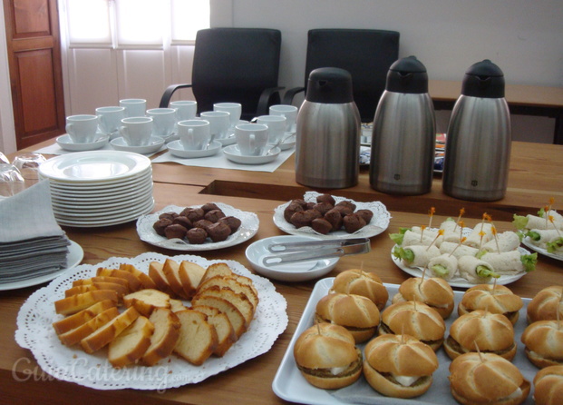 Desayuno sala juntas 7