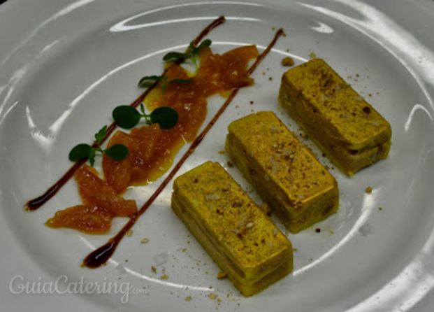 Lingote de foie con oro y mermelada de naranja amarga